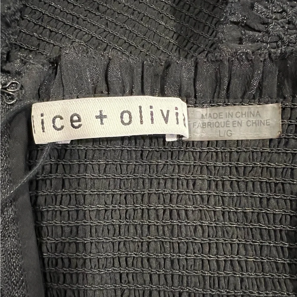 Alice + Olivia Rianna Puff Sleeve Smocked Crop Top in Black (L)
